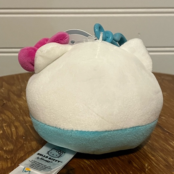 Hello Kitty Squishmallow Clip - Picture 3 of 4